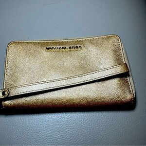 MICHAEL Michel Kors Golden Zip Wristlet Wallet - EUC - 5 Slots, 2 Pockets